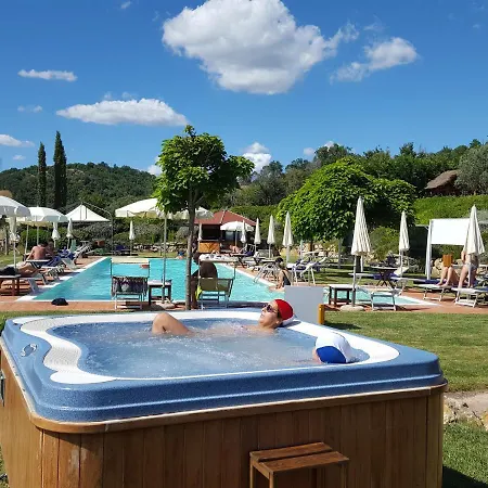 Tuscany Apartmán *